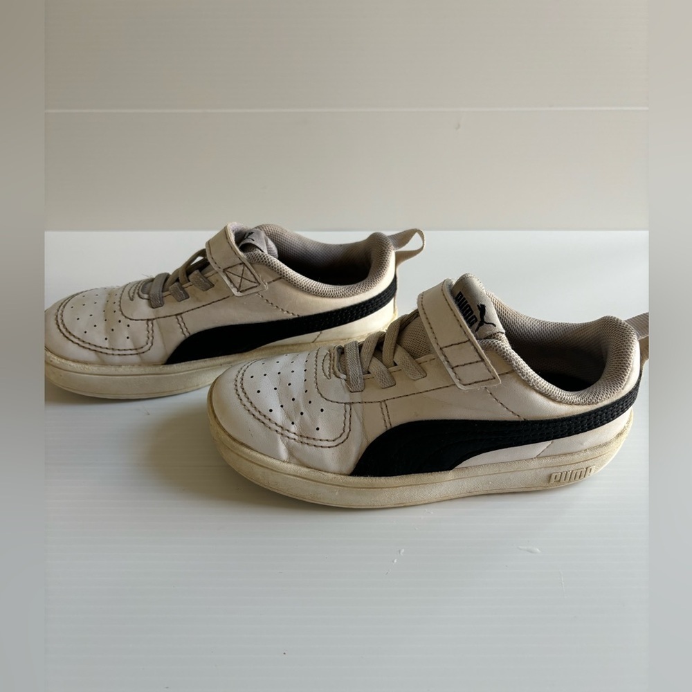Puma Kids White and Black Shoes Size 10C